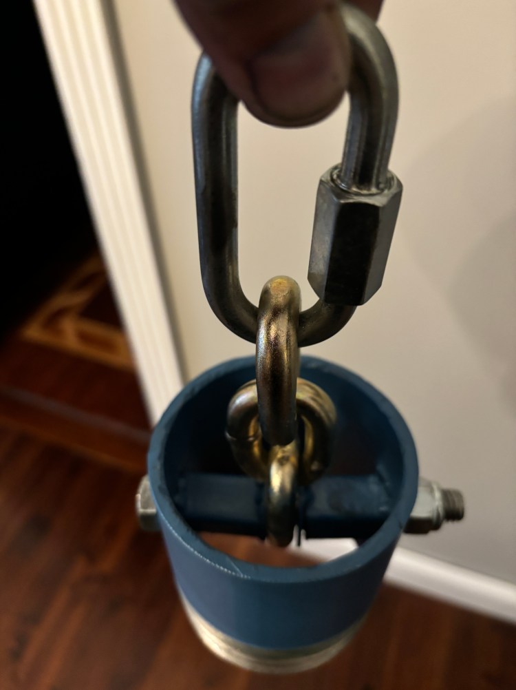 Lifting hook included with purchase